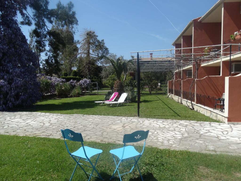 Dassia Beach Pension Exterior foto